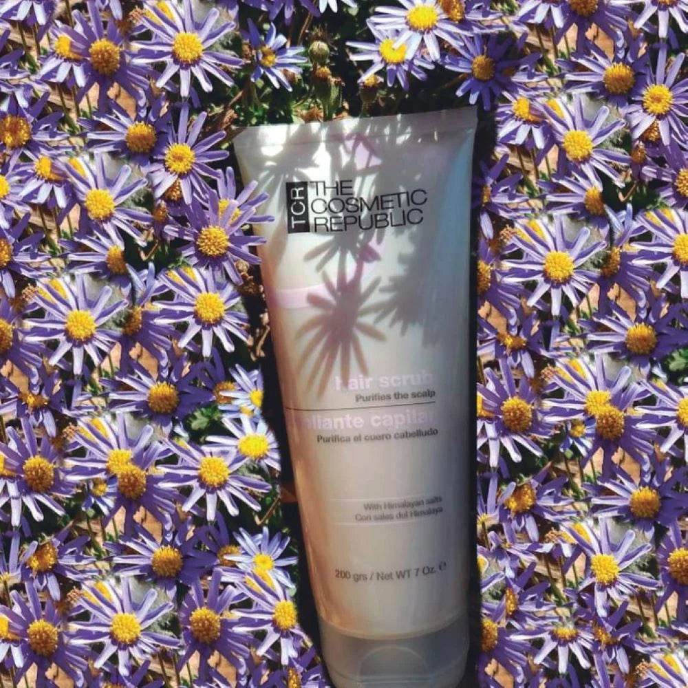 TCR Hair Scrub application cuir chevelu gommage exfoliant massage purification anti-pellicules - novaparapharmacie