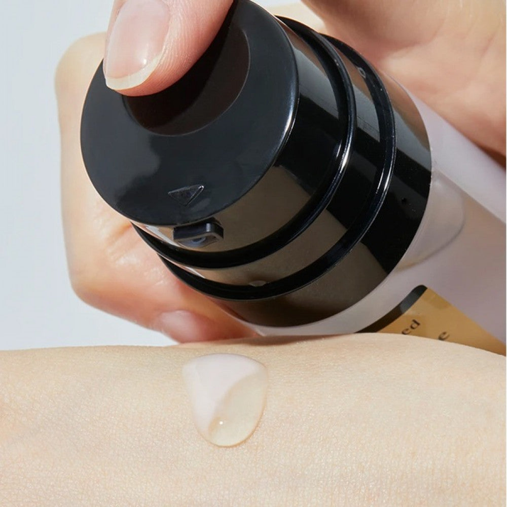 COSRX 80ml Advanced Snail Radiance Dual Essence application éclat hydratation anti-âge - novaparapharmacie