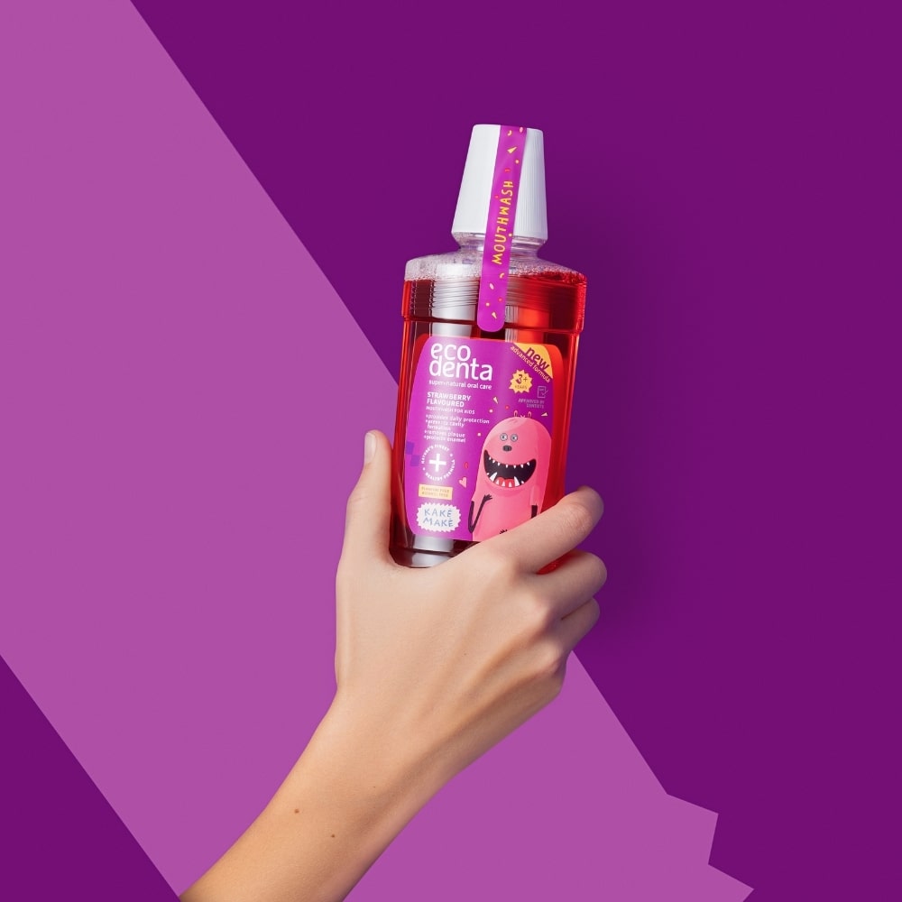ECO DENTA Strawberry Flavoured Mouthwash For Kids 250ml bain de bouche enfant goût fraise protection complète formule naturelle sans alcool - novaparapharmacie