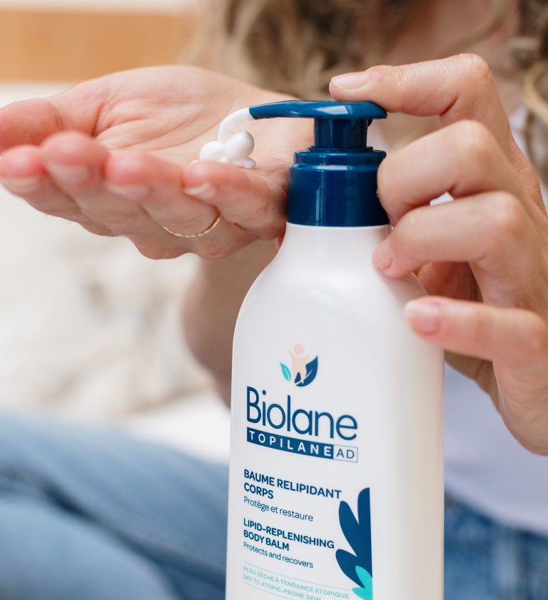BIOLANE Baume Relipidant Corps 350ml baume nourrissant peau sèche bébé relipidant beurre karité amande douce céramides - novaparapharmacie
