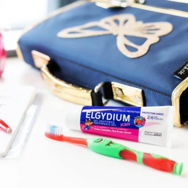 ELGYDIUM Kids Monster Brosse à Dents Enfant 2-6 ans Ludique Design Amusant Brins Souples - Nova Parapharmacie