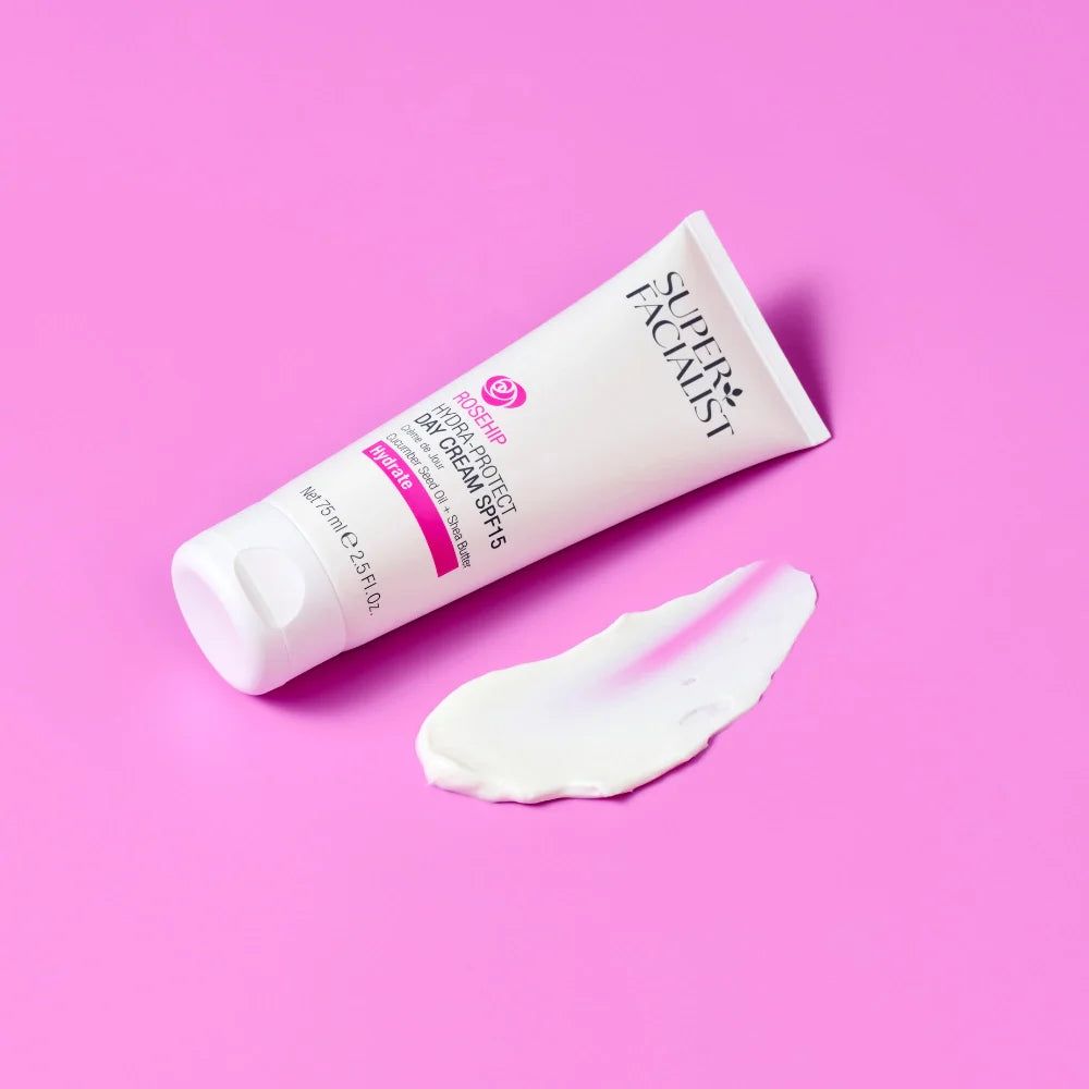 Super Facialist texture crème jour rose musquée hydra-protect SPF15 hydratation protection anti-âge - novaparapharmacie