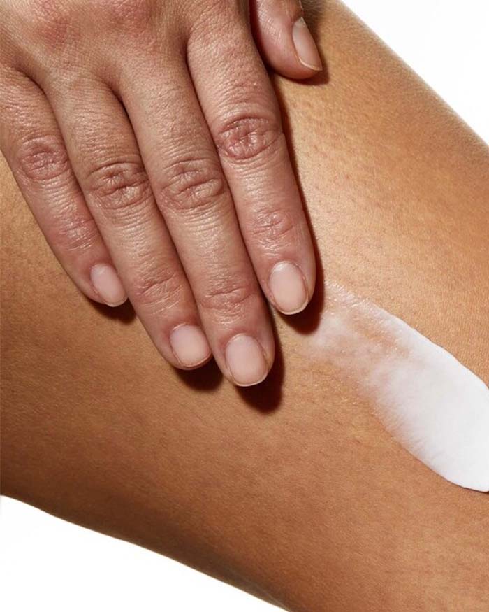 CERAVE SA Crème Anti-Rugosités application jambes lissage intensif acide salicylique céramides corps quotidien hydratation - novaparapharmacie