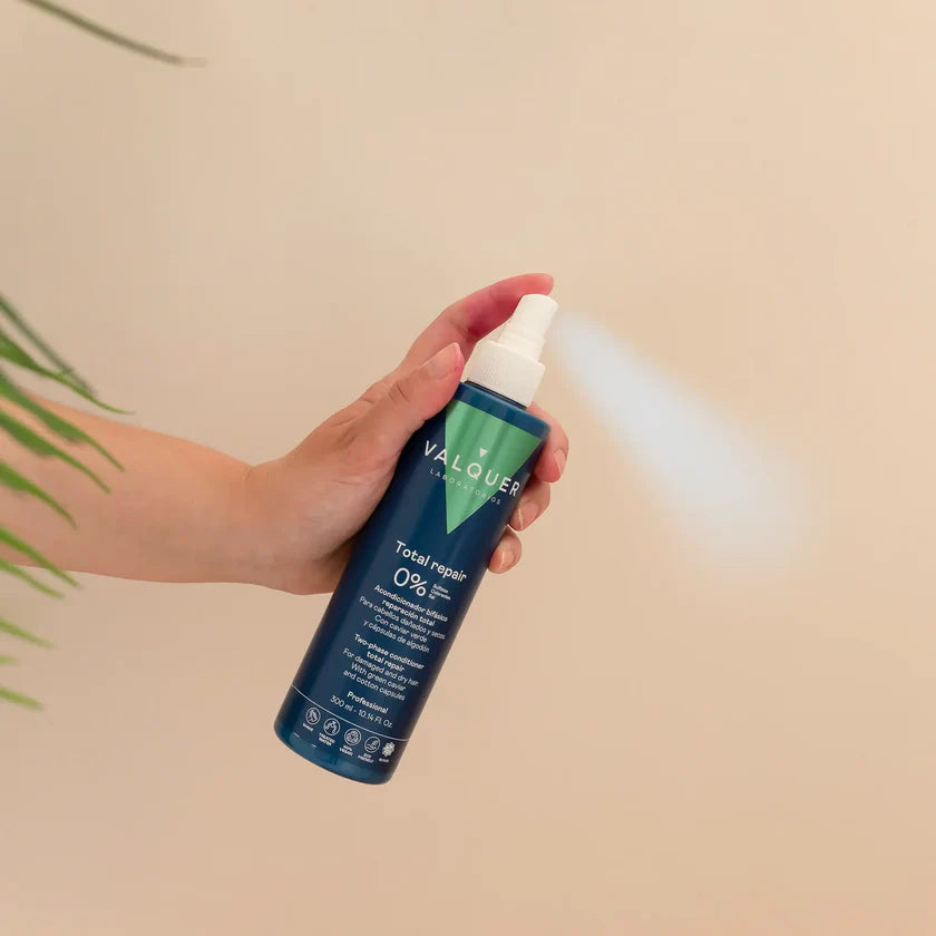 Texture biphasique Valquer Total Repair Après-Shampoing soin réparateur nutrition cheveux abîmés sans rinçage - novaparapharmacie