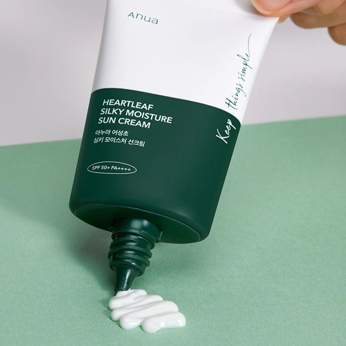 Texture soyeuse Anua HeartleaF Silky Moisture Sun Cream SPF50+ sans effet blanc gras crème solaire hydratante - novaparapharmacie