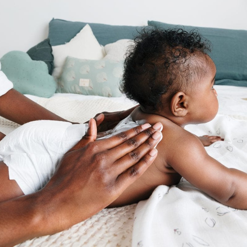 BIOLANE Lait Corps Hydratant 750ml lait hydratant bébé hydratation 24H spécial bébé beurre karité amande douce format familial - novaparapharmacie