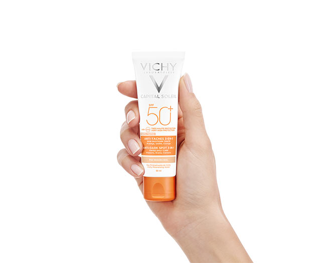 Vichy Capital Soleil Soin Anti-Taches Teinté 3-en-1 SPF50+ 50ml Protection Correction Unifiant - novaparapharmacie