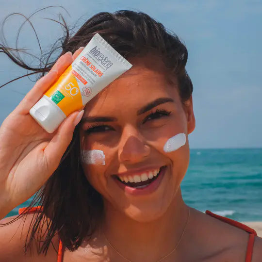 Bioregena texture crème solaire visage zones délicates naturelle bio SPF50+ filtres minéraux légère - novaparapharmacie