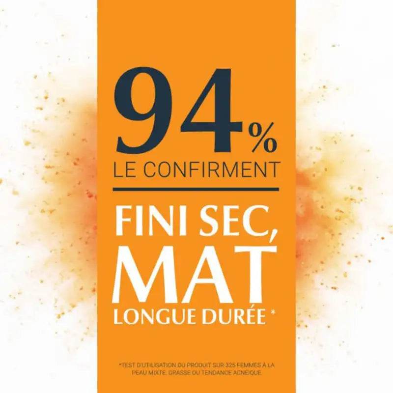 Résultats visibles Eucerin Sun Protection Oil Control SPF50+ et DERMOPURE Gel Nettoyant après 4 semaines - Réduction significative des brillances et imperfections - Peau protégée matifiée sans effet gras - Efficacité cliniquement démontrée