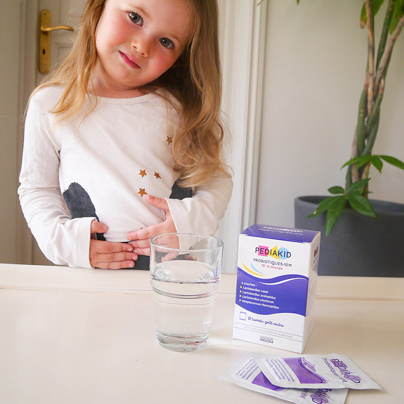 Boîte Pediakid Probiotiques 10M 10 Sachets format pratique complément enfants flore intestinale immunité ferments - novaparapharmacie