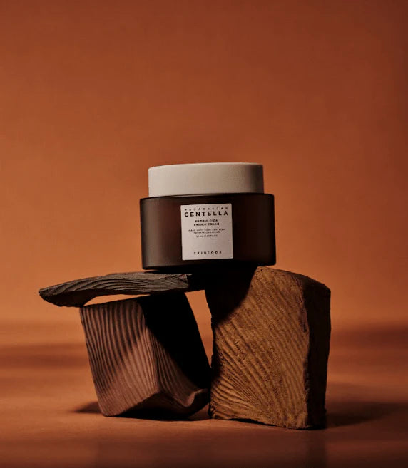 Packaging Skin1004 Madagascar Centella Probio-Cica Enrich Cream 50ml design élégant pot pratique crème riche - novaparapharmacie