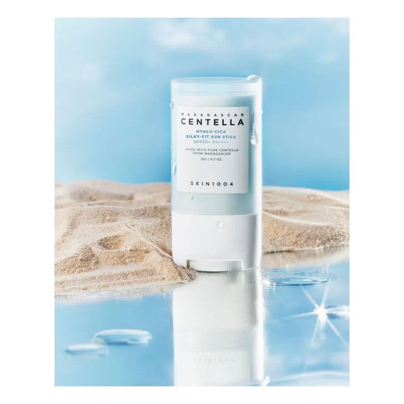  Texture soyeuse Skin1004 Madagascar Centella Hyalu-Cica Silky-Fit Sun Stick SPF50+ sans effet blanc gras - novaparapharmacie